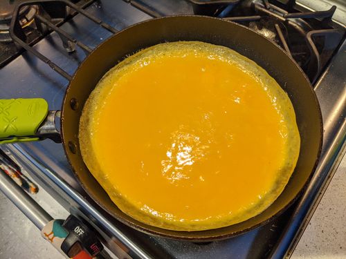 Omelet layer separated